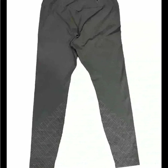 Gymshark Athletic Leggings Size X-Large - Picture 2 of 5